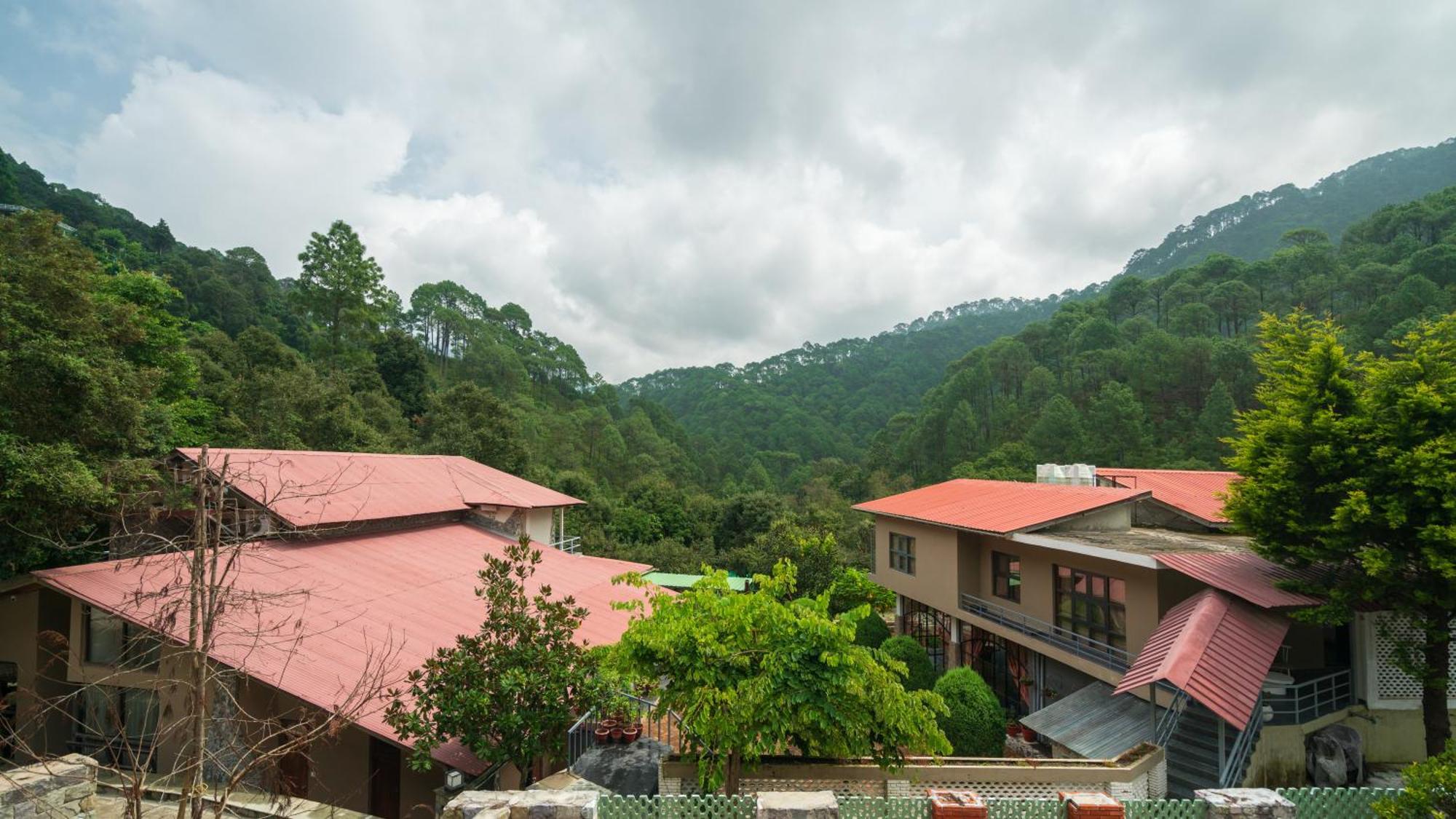 Casa Bhimtal Villa ภายนอก รูปภาพ